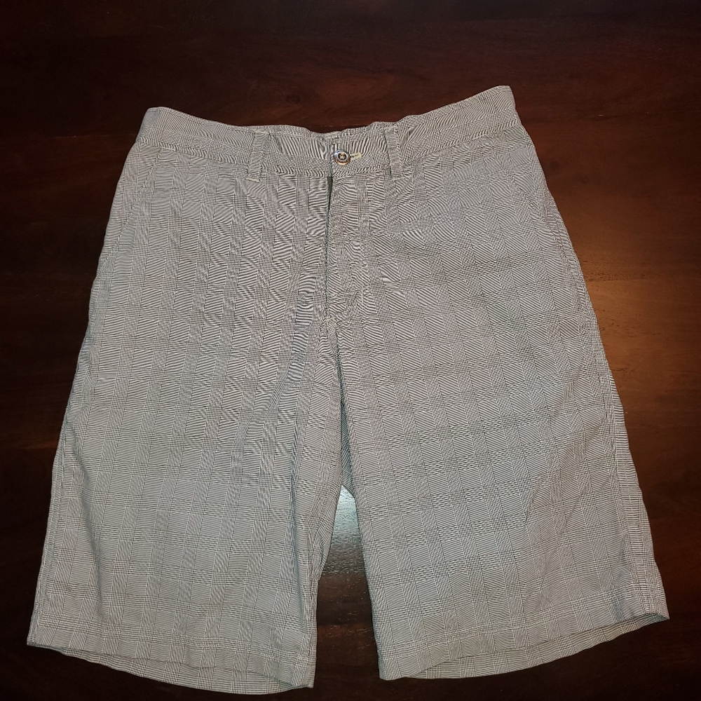 PATAGONIA MENS SUMMER SHORTS, size 32 / Gray